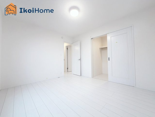 神戸市西区桜が丘東町4丁目　新築戸建の内装|【ホームページに現地動画掲載中】●年中無休：当日予約可●各部屋、大型の収納付で便利です！