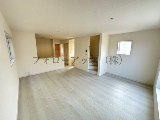 和泉市冨秋町２期の居間・リビング