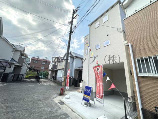 和泉市冨秋町２期の前面道路含む現地写真|前面道路含む現地写真です