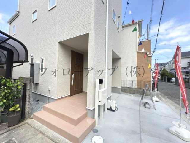 和泉市冨秋町２期のエントランス