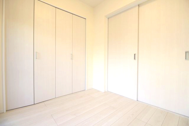 【寝室】 | コモイルソーレ弁天 | 寝室にいかがでしょうか