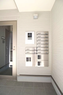 【その他共用部分】 | コモイルソーレ弁天 | オートロック、宅配ボックス付き！