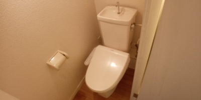 【トイレ】 | レオパレス志徳 | 十分な広さになっております。