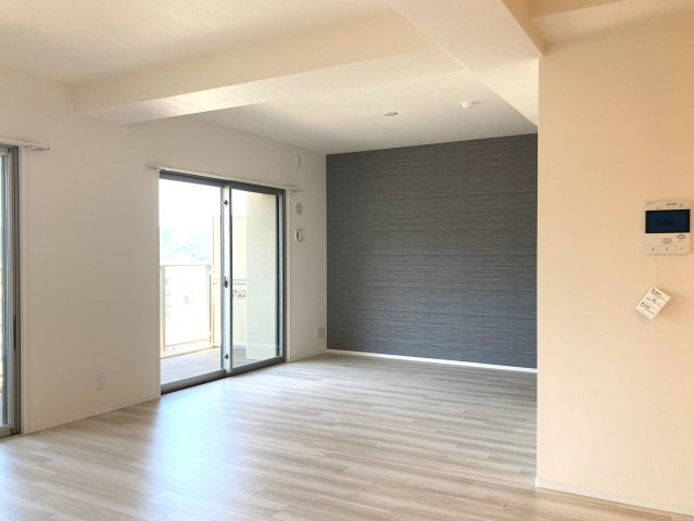 ペルシュ城山の居間・リビング