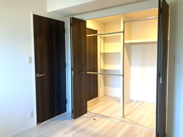 ペルシュ城山の収納|洋室6畳　WIC