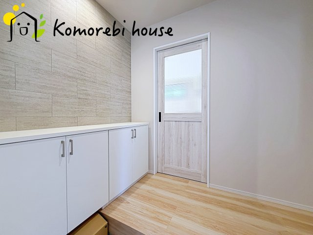 さいたま市北区日進町　32期　新築一戸建て　リガーレ　01の玄関|2026/10/10撮影