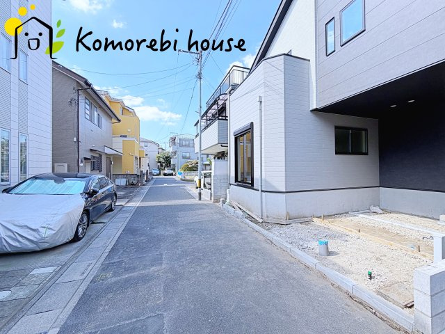 さいたま市北区日進町　32期　新築一戸建て　リガーレ　01の前面道路含む現地写真|2026/10/10撮影