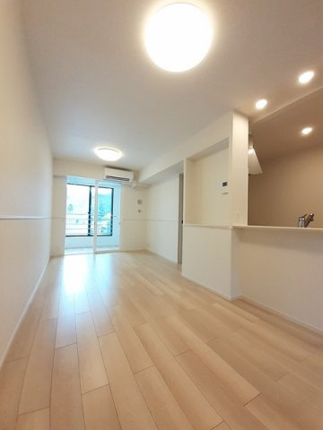 ヴィア　ラッテアの居間・リビング