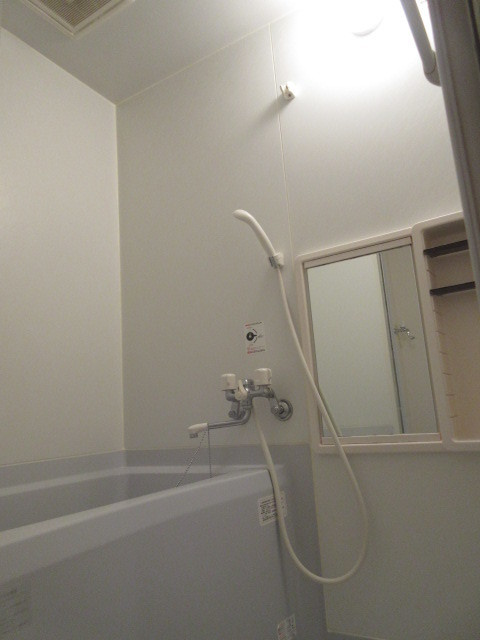 メゾンＳＨＩＺＵの浴室|綺麗な浴室