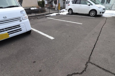 【駐車場】 | サンシャイン成出 | 駐車場