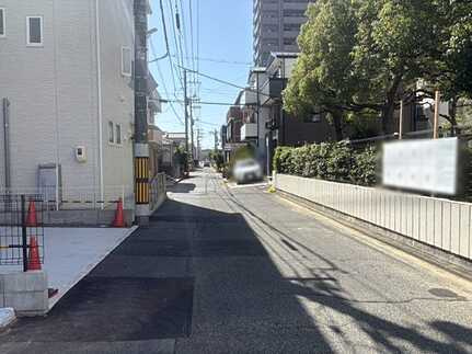 広島市中区吉島東１丁目の前面道路含む現地写真