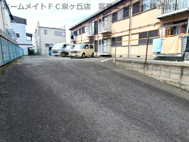 ハイツ宮山の駐車場