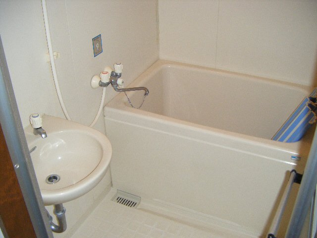 クレメゾン西船の浴室