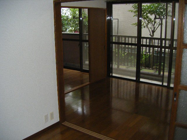 クレメゾン西船の居間・リビング