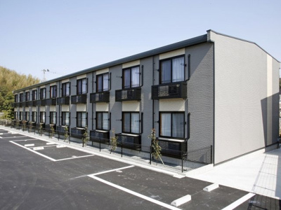 【外観】 | レオパレスムラヤマⅡ | ◆◇◆大人気の入居時の費用負担0円プラン利用可能◆◇◆
〇現地待合わせOK　〇LINE対応可　〇他社物件持込ＯＫ
〇遠隔契約OK　〇お値引き喜んで♪皆様のお問合せをお待ちしています♪
