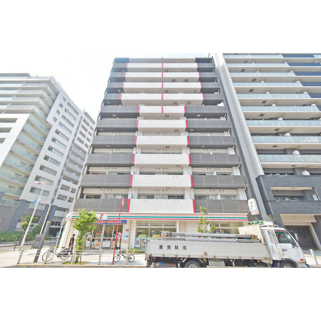 AFFLUENCE難波の外観