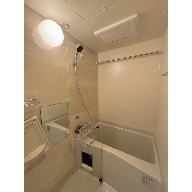 ウインズコート桜塚の浴室