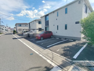 【駐車場】 | Felice（フェリーチェ） | 駐車場に車を止められます