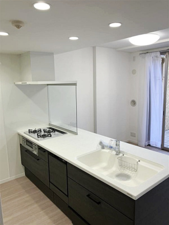 【キッチン】 | □■グランシティユーロコート藤沢■□ | 家族とのコミュニケーションが取りやすい対面キッチンは食洗機付きです！