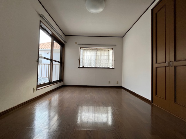 青葉台戸建の寝室