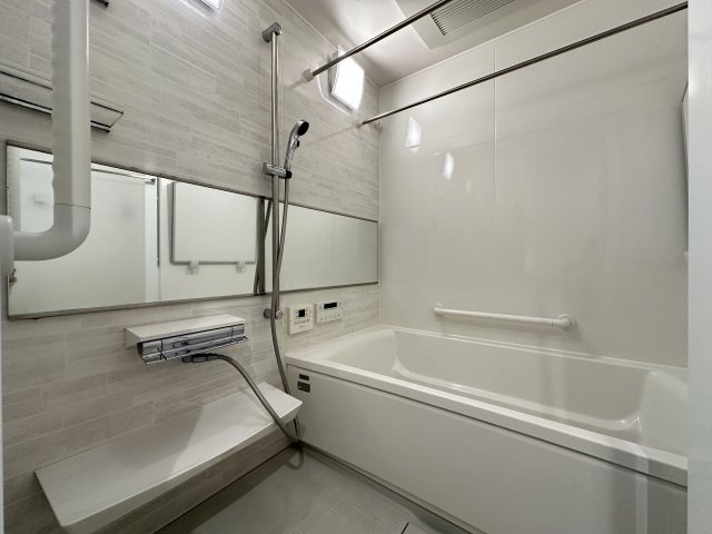 ワコーレ明石ブライトショアの浴室