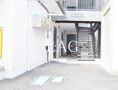 【エントランス】 | エストタウンwarabi | エントランスです。