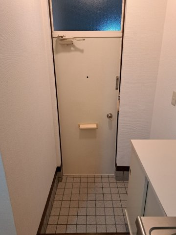 クレスト90の玄関