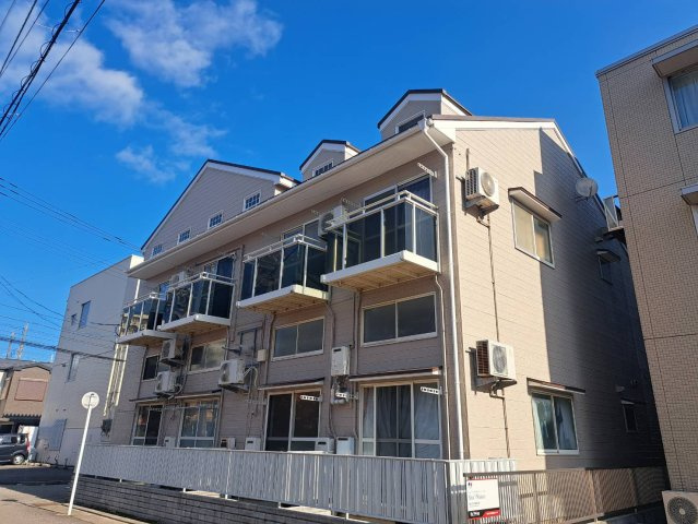 クレスト90の外観