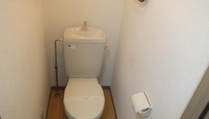 興和会館のトイレ