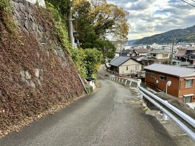コーポ宇佐美のその他|前面道路