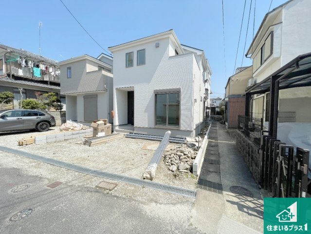 宇治市伊勢田町毛語　第1期　新築一戸建ての外観|周辺は落ち着いた街並みの住宅地！子育てがしやすい住環境です！まだ未完成ですが、現地でしかわからない事もございます。是非一度ご覧ください。