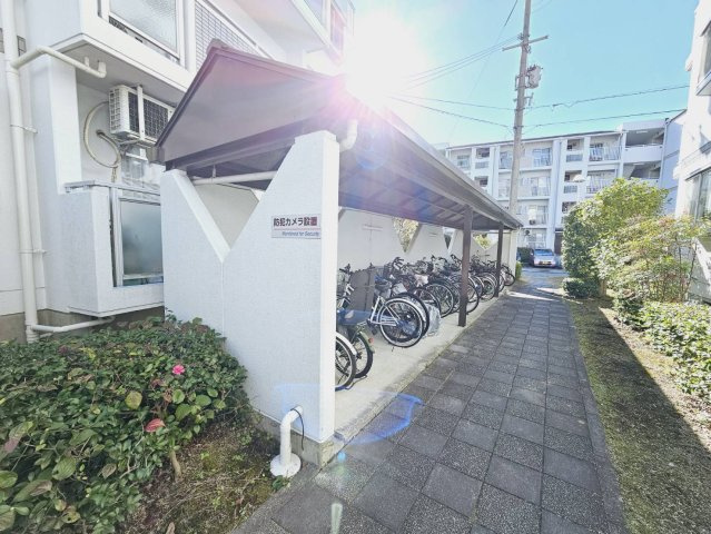アヴニール鹿の子台５号棟の駐輪場|■駐輪場