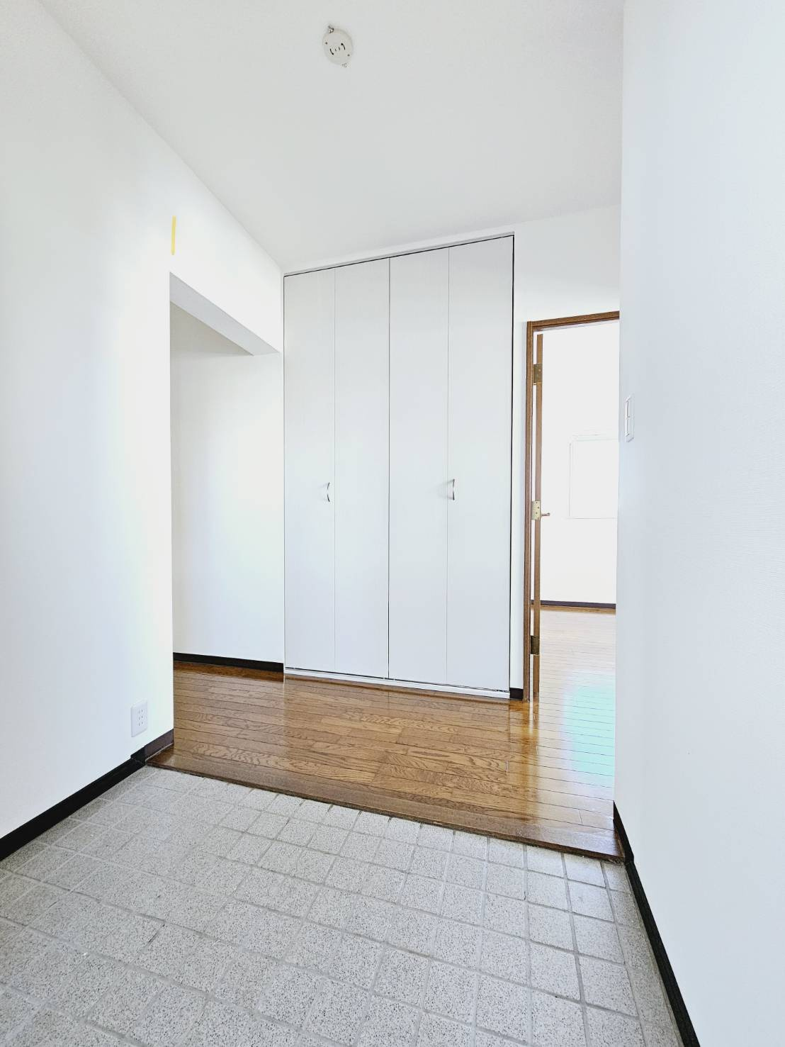 アヴニール鹿の子台５号棟の玄関|■玄関