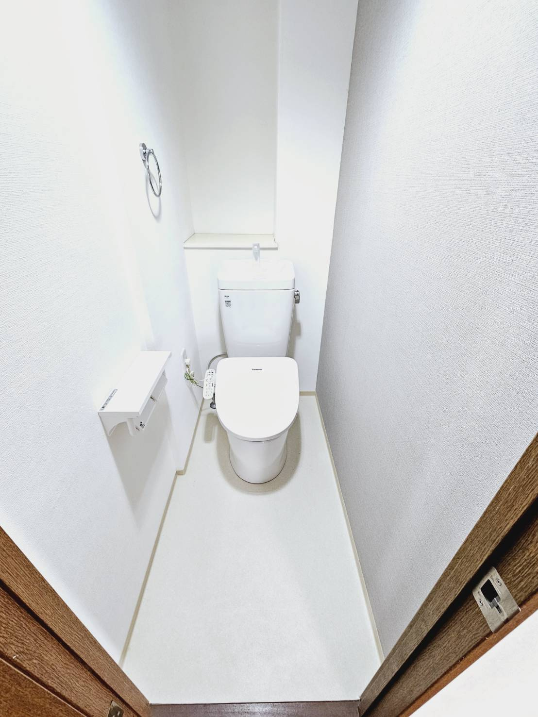 アヴニール鹿の子台５号棟のトイレ|■温水洗浄便座トイレ