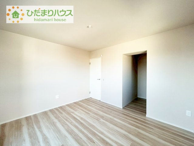 【寝室】 | 土浦市真鍋9期　新築戸建 | 広めの主寝室は、ベッドの他にもパソコンデスクやドレッサーなども置けちゃいます(*^-^*)
