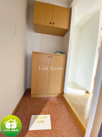 マーサ・プレアマールKの玄関