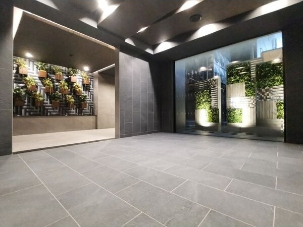 ディアレイシャス矢場町のエントランス