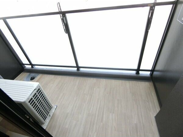 ディアレイシャス矢場町のバルコニー