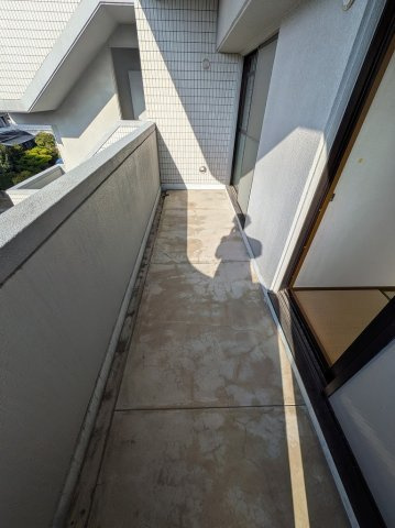 サンテラス根石のバルコニー