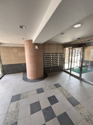 【エントランス】 | コアマンション坪井2
