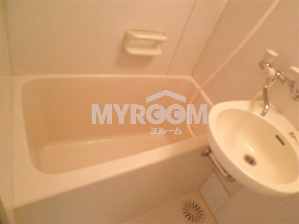 ハイシティ目白の洗面所|（同一仕様写真）