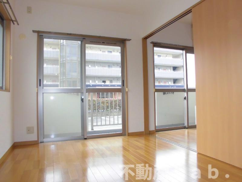 カーサ小川Ⅰの居間・リビング