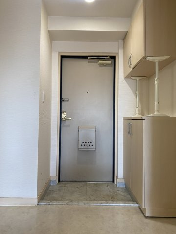 朝日プラザエザース欅通の玄関