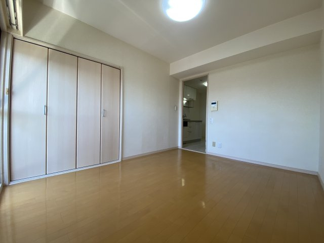 朝日プラザエザース欅通の居間・リビング|洋室6帖