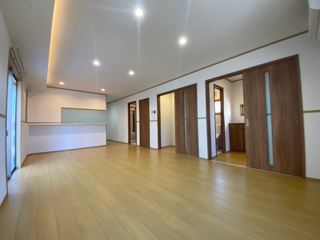 【居間・リビング】