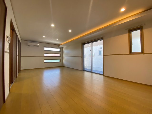 【居間・リビング】