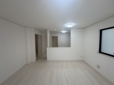 【居間・リビング】 | 与那原町与那原（全9棟）A号棟 | A号棟　LDK16.87帖♪