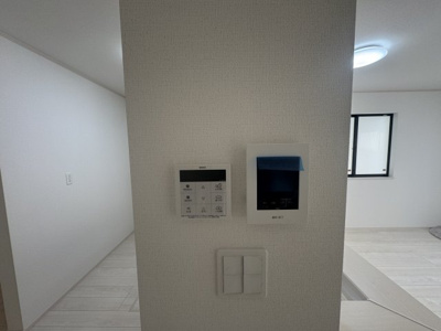 【セキュリティ】 | 与那原町与那原（全9棟）A号棟 | A号棟　TVモニター付きインターフォン♪ワンタッチ給湯設備♪