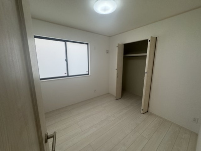 【洋室】 | 与那原町与那原（全9棟）A号棟 | A号棟　洋室4.5帖＋CL付き♪