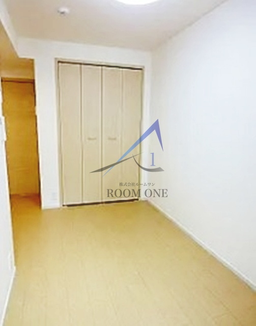 カーサ　プラシードの居間・リビング|洋室のお部屋です。